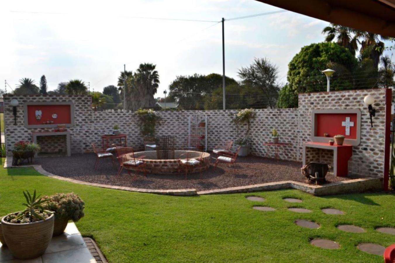 Bokmakierie Gastehuis Emalahleni Pty Ltd Exterior foto